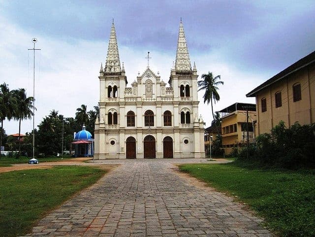 Santa-Cruz-Basilica-Fort-Kochi