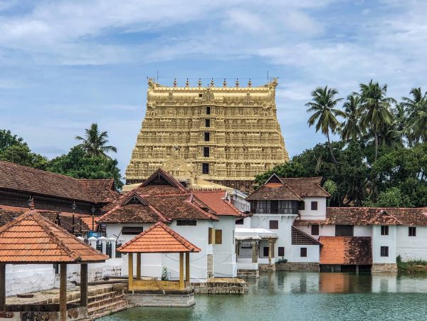 Front view of the temple - Изображение Sree Padmanabhaswamy Temple,  Тируванантапурам (Тривандрум) - Tripadvisor