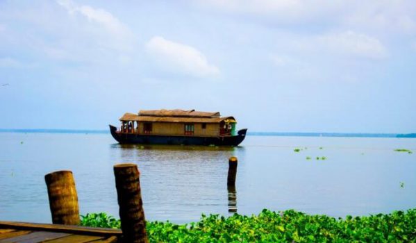 kumarakom-backwaters